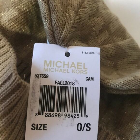 Michael Kors NEW Linear Monogram Logo Metalic Beanie Gold Winter One Size - Picture 7 of 8